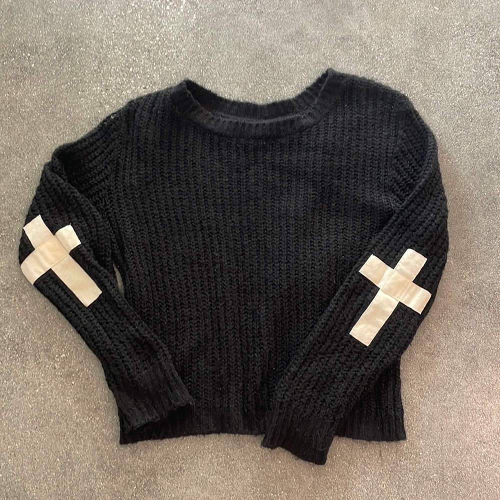 Cropped black sweater with velvet cross detail on elbows. You from LF STORES.
